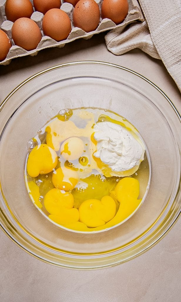 Eggs with cottage cheese